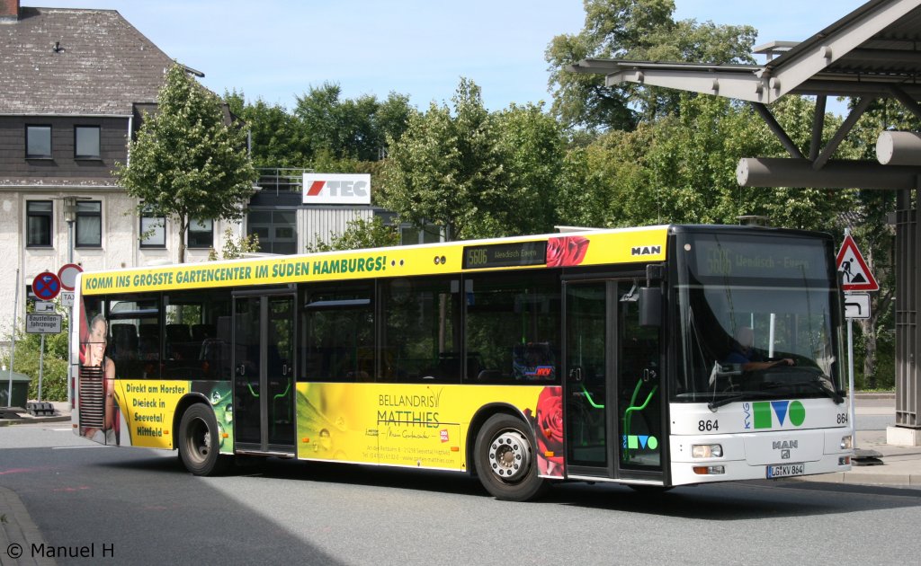KVG 864 (LG KV 864) mit Werbung fr Bellandris Matthies.
Aufgenommen am ZOB Lneburg, 20.8.2010.