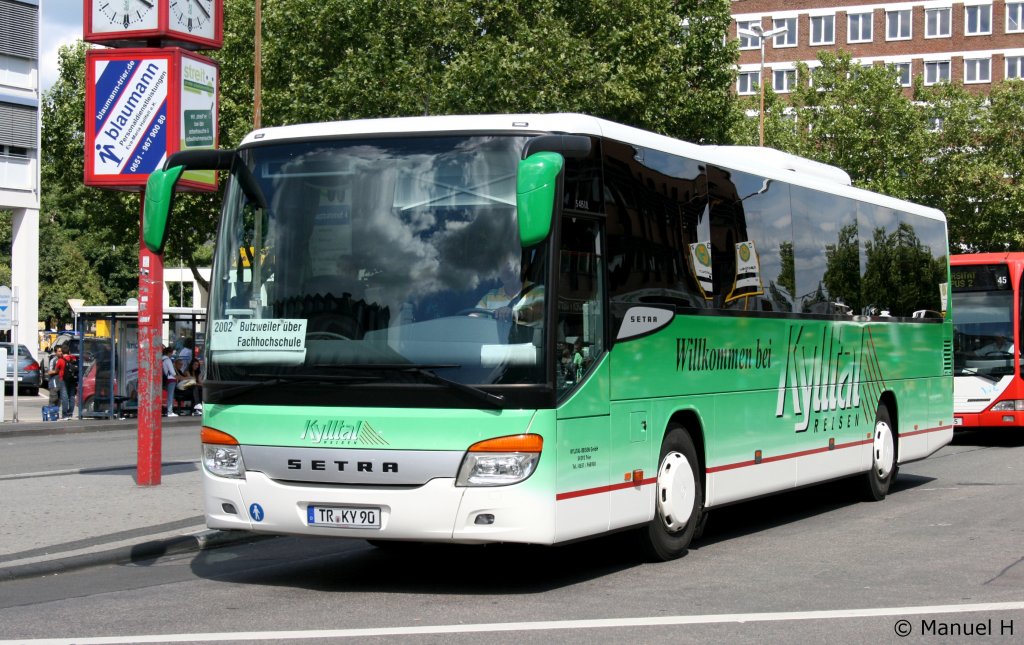 Kylltal Reisen (TR KY 90).
Aufgenommen am HBF Trier, 18.8.2010. 