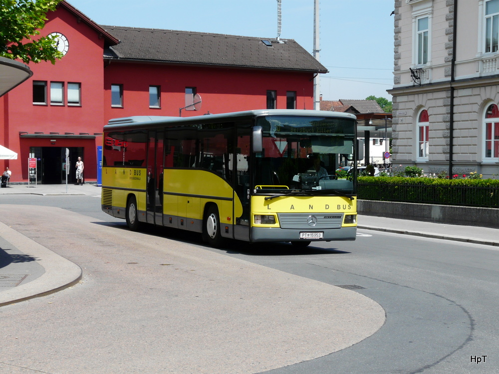 LandBus - Mercedes Integro PT 15953 unterwegs beim Bahnhof in Dornbirn am 24.05.2011