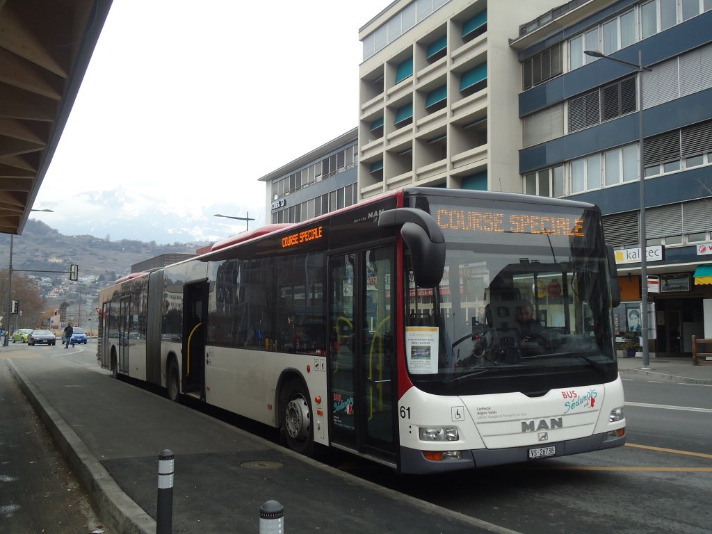 Lathion, Sion (Bus Sdunois) - Nr. 61/VS 26'738 - MAN am 19. Februar 2012 beim Bahnhof Sion