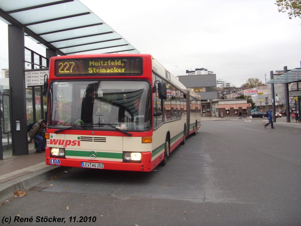 LEV-WU 202 am S-Bahnhof Bergisch Gladbach