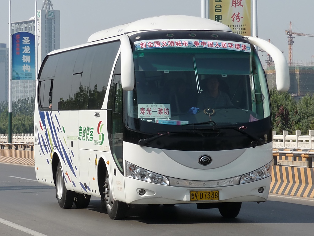 Linienbus von Shouguang nach Weifang, in Shouguang, 16.10.11