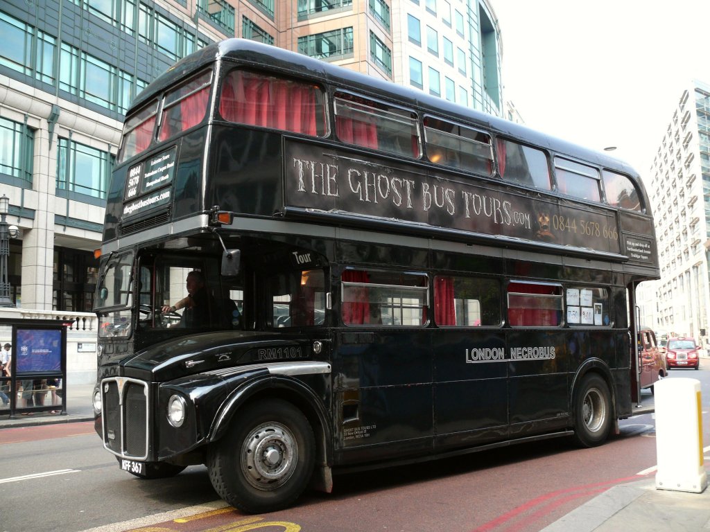 London am 23.04.2011, ein Routemaster als Touristenbus
