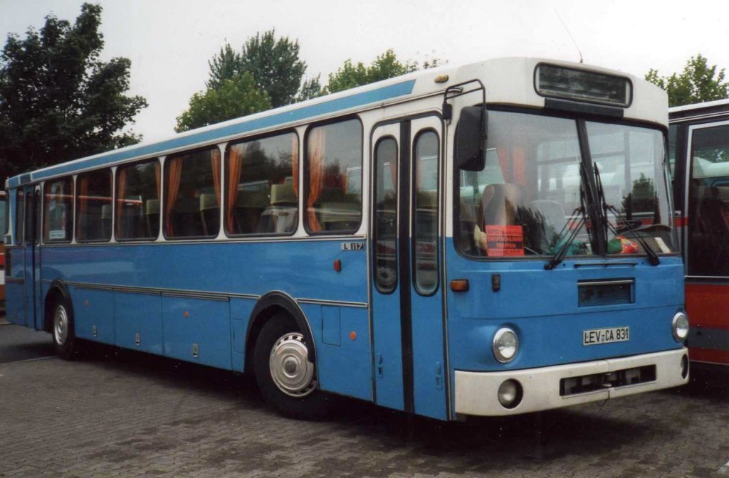 Magirus Deutz M230 L117 P, aufgenommen im September 1994 auf dem Parkplatz der Westfalenhallen Dortmund