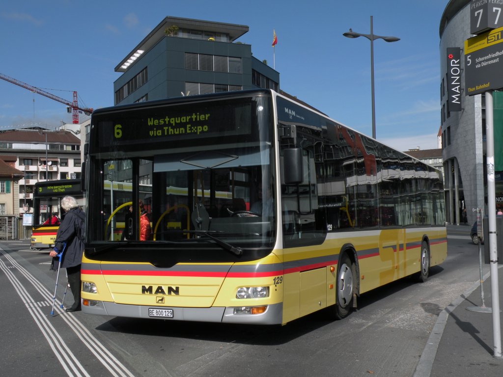 MAN Bus mit der Betriebsnummer 129 auf der Linie 6 am Bahnhof in Thun. Die Aufnahme stammt vom 12.10.2011.