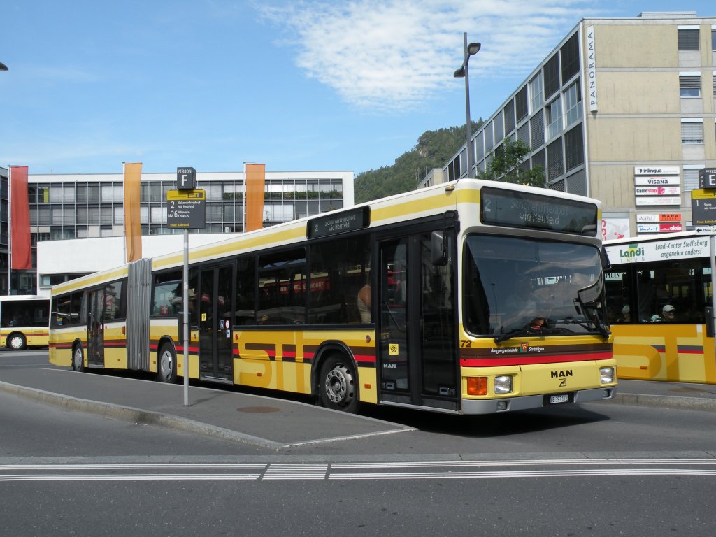 MAN Bus mit der Betriebsnummer 72 auf der Linie 2 am Bahnhof Thun. Die Aufnahme stammt vom 04.08.2012.