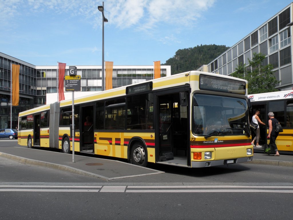 MAN Bus mit der Betriebsnummer 73 auf der Linie 5 am Bahnhof Thun. Die Aufnahme stammt vom 04.08.2012.