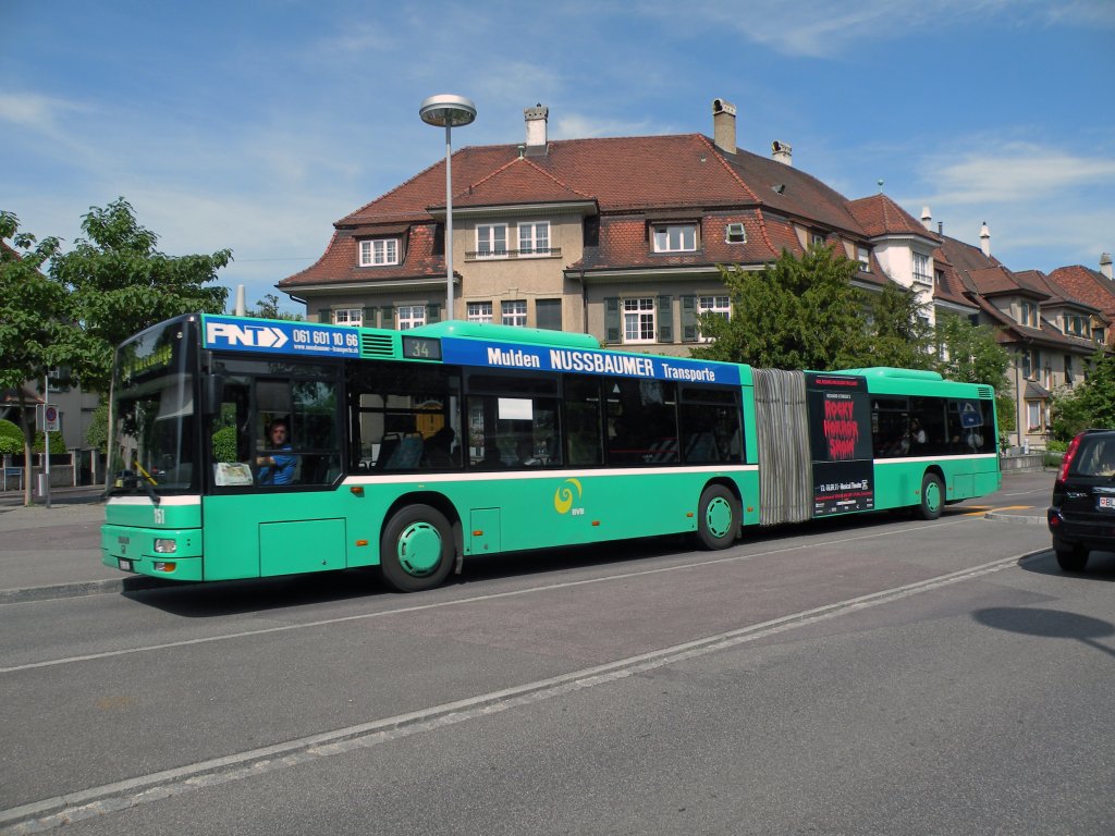 MAN Bus mit der Betriebsnummer 751 auf der Linie 34 am Rtimeyer-Platz in Basel. Die Aufnahme stammt vom 20.05.2011.