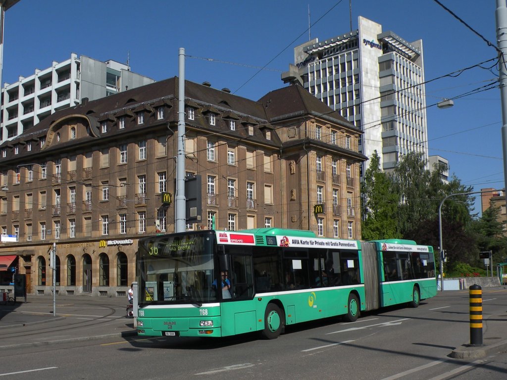 MAN Bus mit der Betriebsnummer 768 auf der Linie 36 beim Badischen Bahnhof. Die Aufnahme stammt vom 16.06.2012.

