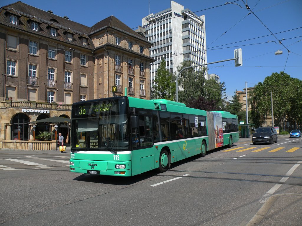 MAN Bus mit der Betriebsnummer 772 auf der Linie 36 beim Badischen Bahnhof. Die Aufnahme stammt vom 16.06.2012. 