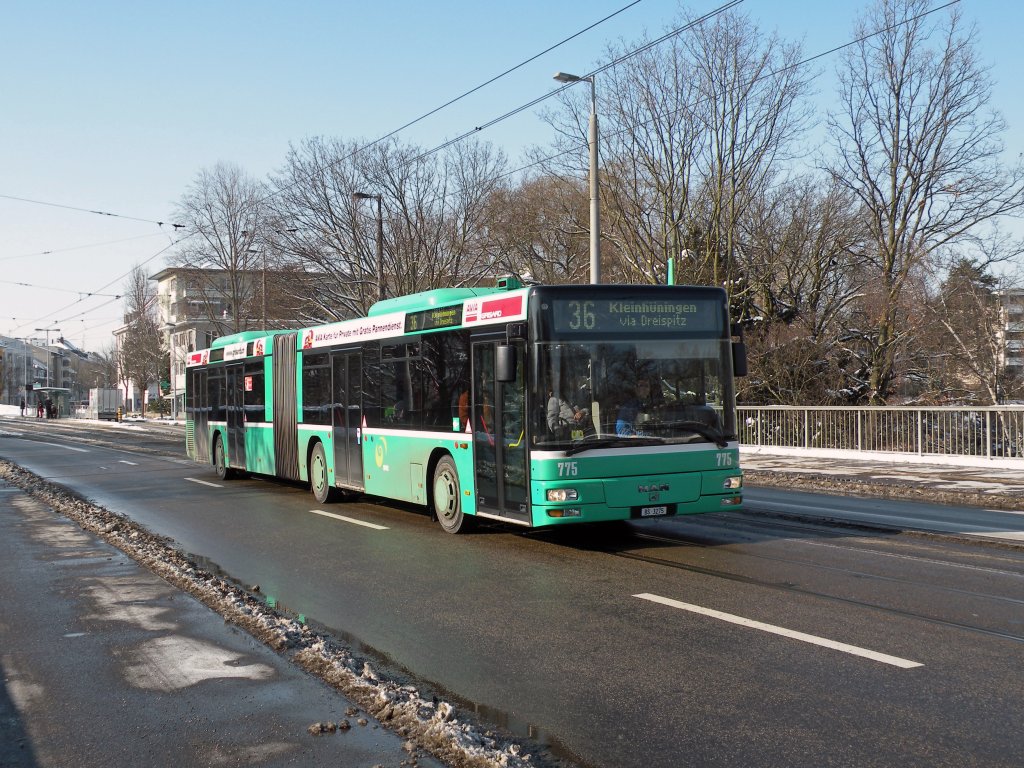 MAN Bus mit der Betriebsnummer 775 auf der Linie 36 beim Dorenbach Viadukt. Die Aufnhame stammt vom 04.02.2012.