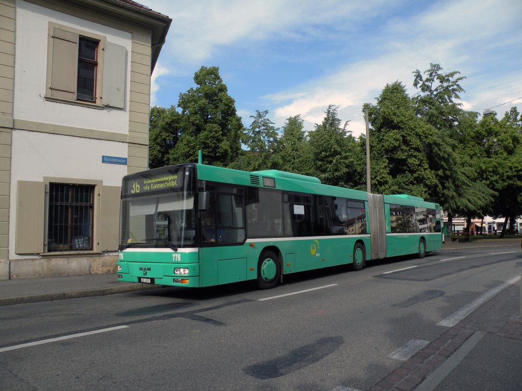 MAN Bus mit der Betriebsnummer 776 auf der Linie 36 beim Universittsspital in Basel. Die Aufnahme stammt vom 22.05.2011