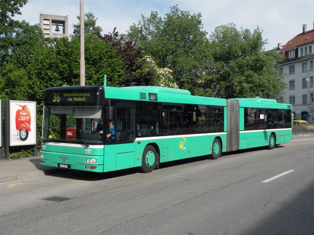 MAN Bus mit der Betriebsnummer 777 auf der Linie 36 an der Haltestelle Thomaskirche in Basel. Die Aufnahme stammt vom 09.05.2011.