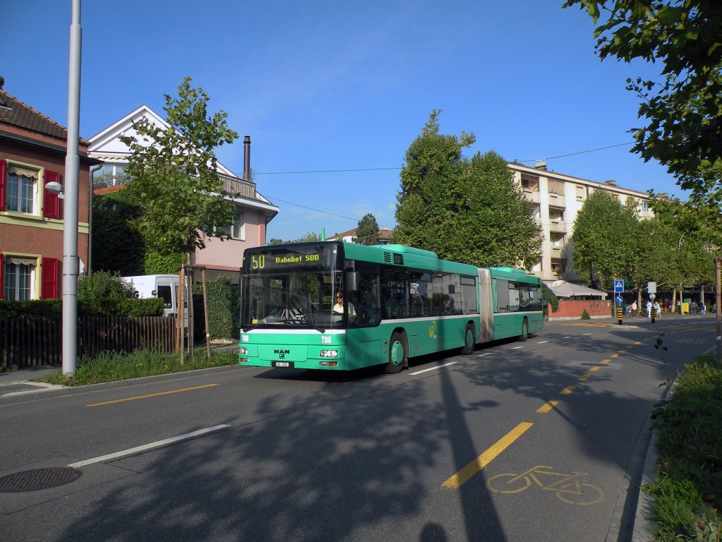 MAN Bus mit der Betriebsnummer 786 auf der Linie 50 fhrt Richtung Kannenfeldplatz in Basel. Die Aufnahme stammt vom 22.09.2011.