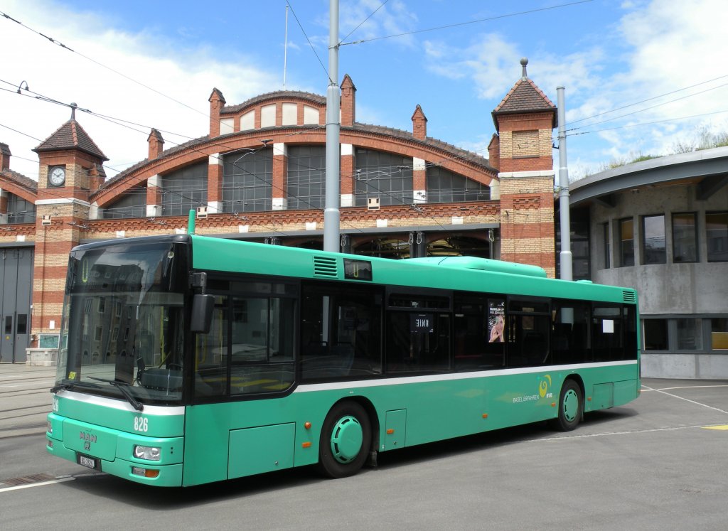 MAN Bus mit der Betriebsnummer 826 auf dem Hof des Depots Wiesenplatz. Die Aufnahme stammt vom 09.06.2013.