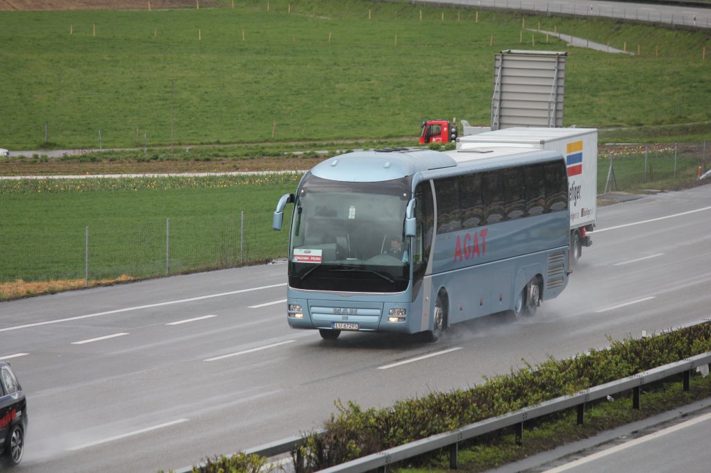 MAN de la maison AGGAT photographi le 19.04.2012 sur l'autoroute Berne - Zurich 