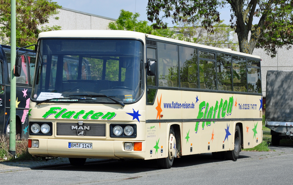MAN des Busunternehmens  Flatten-Reisen  in Zlpich - 16.05.2010