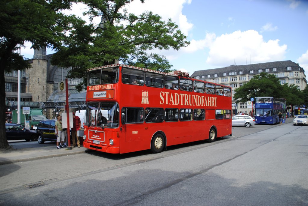 MAN Doppeldecker fr Stadtrundfahrten in Hamburg, am 18.07.2010.