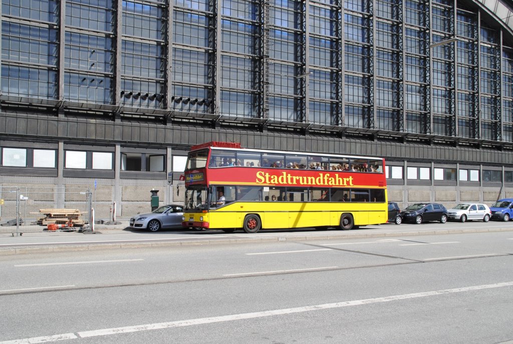 MAN Doppeldecker fr Stadtrundfahrten in Hamburg, am 18.07.2010.