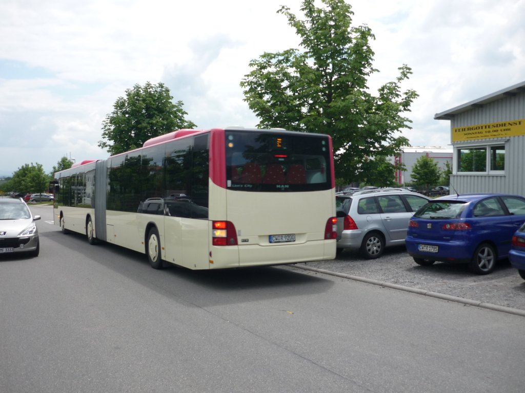 MAN-Gelenkbus der Fa. Rbenacker,  auf der Fahrt nach Hause am 22.06.2010.