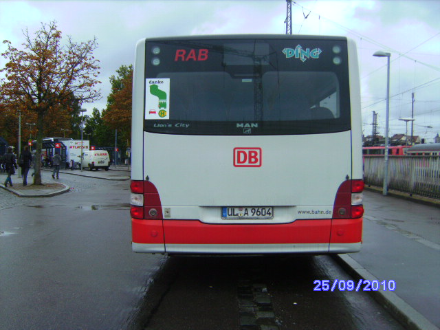 MAN Lino's City , RAB[DB] (Regionalverkehr-Alb-Bodensee), PNV Ulm.

Aufnahmeort: Ulm (ZOB)
Kennzeichen: UL-A 9604
Aufnahmedatum: 25.09.2010