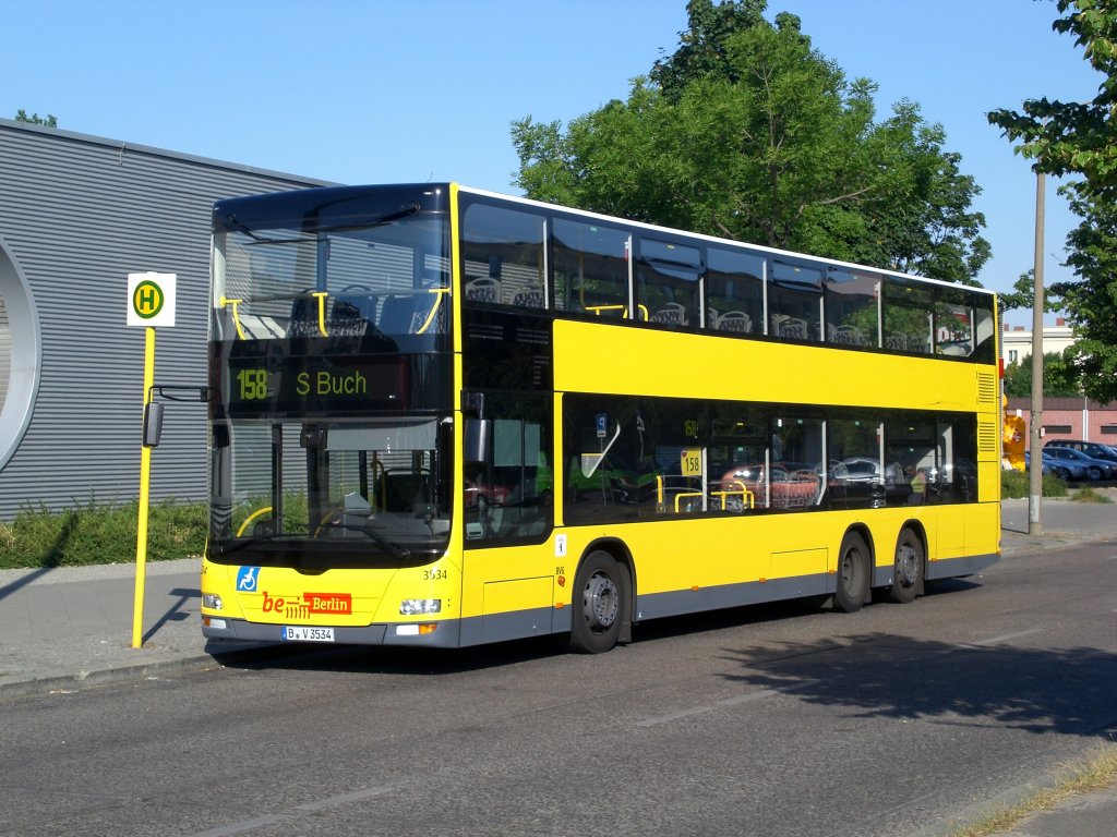 MAN Lion's City DD (Doppelstock) auf der Linie 158 nach S-Bahnhof Buch an der Haltestelle Prenzlauer Berg Prenzlauer Allee/Ostseestrae.