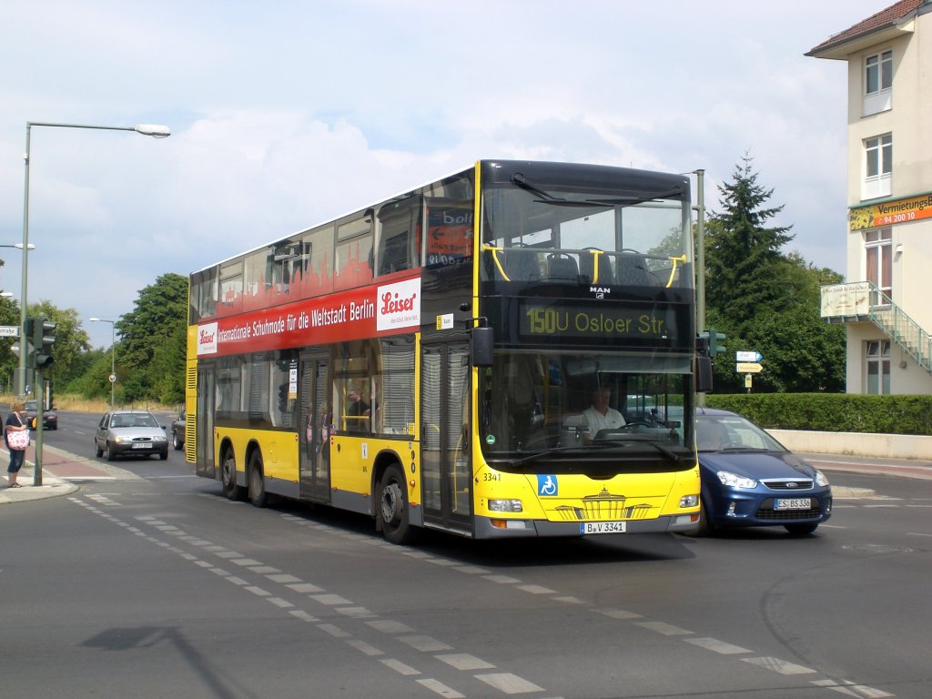 MAN Lion's City DD (Doppelstock) auf der Linie 150 nach U-Bahnhof Osloer Strae an der Haltestelle Karow Bucher Chaussee/Achillesstrae.