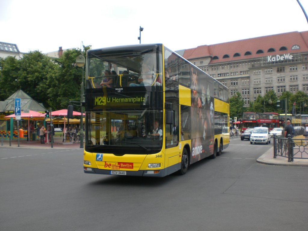 MAN Lion's City DD (Doppelstock) auf der Linie M29 nach U-Bahnhof Hermannplatz am U-Bahnhof Wittenbergplatz.