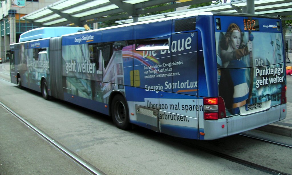 MAN Lions City. Die Aufnahme des Foto war am 06.07.2010 in Saarbrcken am Hauptbahnhof.