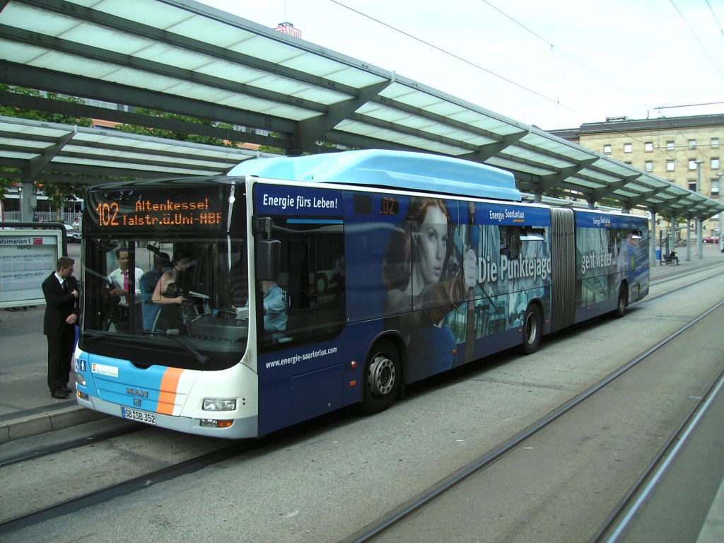 MAN Lions City Gelenkbus. Die Aufnahme des Foto war am 06.07.2010 in Saarbrcken.