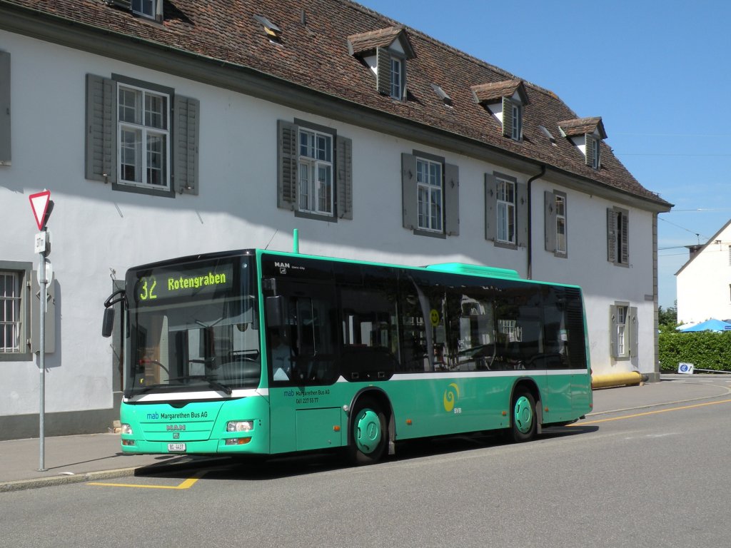 MAN Lions City der MAB auf der Linie 32 an der Haltestelle Bettingerstrasse. Die Aufnahme stammt vom 23.07.2012.
