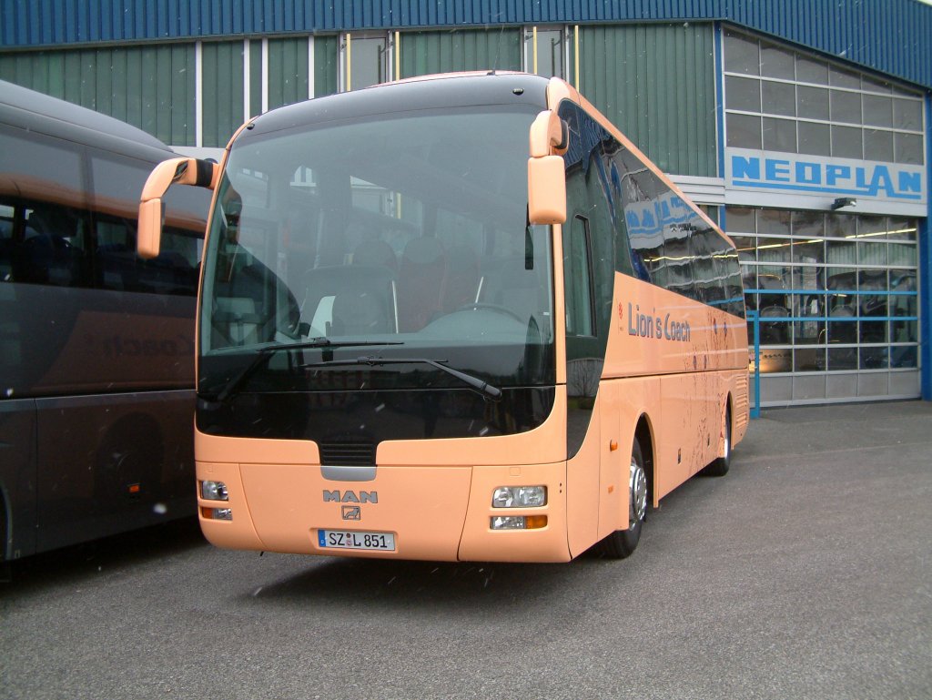 MAN Lions Coach aufgenommen am 24.01.2004 auf dem Gelnde der Neoplan NL Rhein Ruhr.