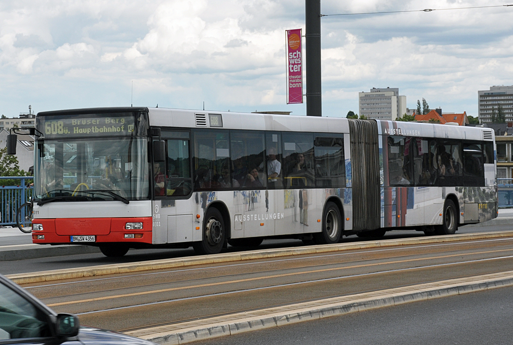 MAN NG 313 der SWB BN-SW 4356 auf der Kennedybrcke - 15.06.2013