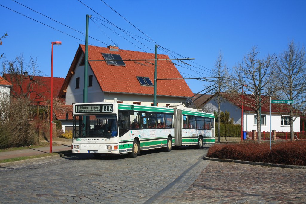 MAN NGE 152, Obus 011 der BBG-Eberswalde ist einer der letzten 4 MAN-Obusse in Eberswalde. Hier zeigt er sich am 19.03.2012 auf der Saarstrae in Ostend.