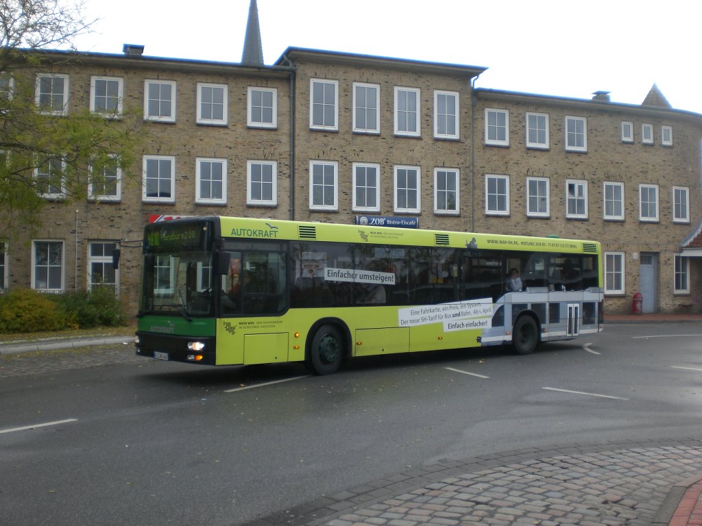 MAN Niederflurbus 2. Generation auf der Linie 4810 nach Flensburg am ZOB Schleswig.