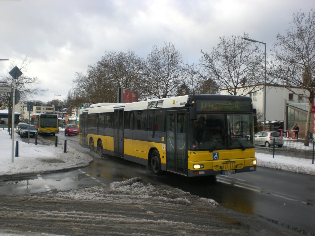 MAN Niederflurbus 2. Generation auf der Linie X21 nach Mrkisches Viertel Quickborner Strae am S+U Bahnhof Wittenau.