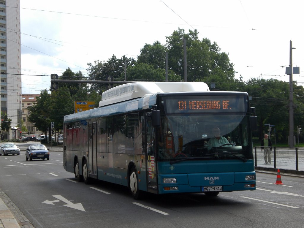 MAN Niederflurbus 2. Generation auf der Linie 131 nach Bahnhof Merseburg am Hauptbahnhof.