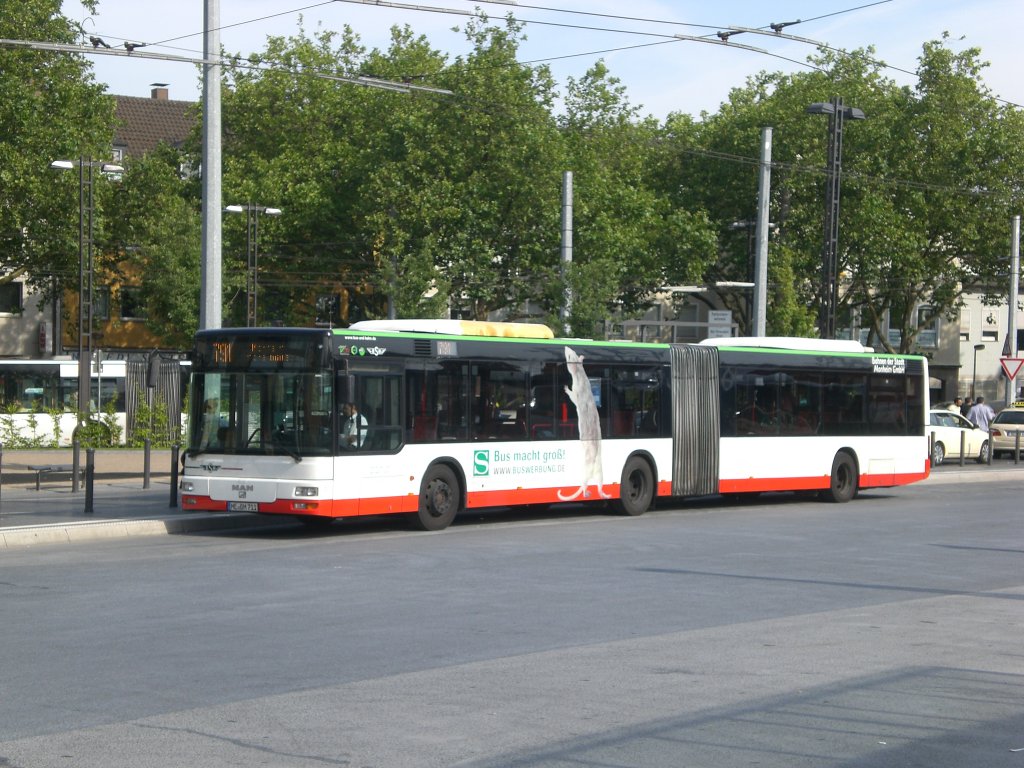 MAN Niederflurbus 2. Generation auf der Linie 791 nach Monheim Mona Mare am Hauptbahnhof Solingen.(4.7.2012)
