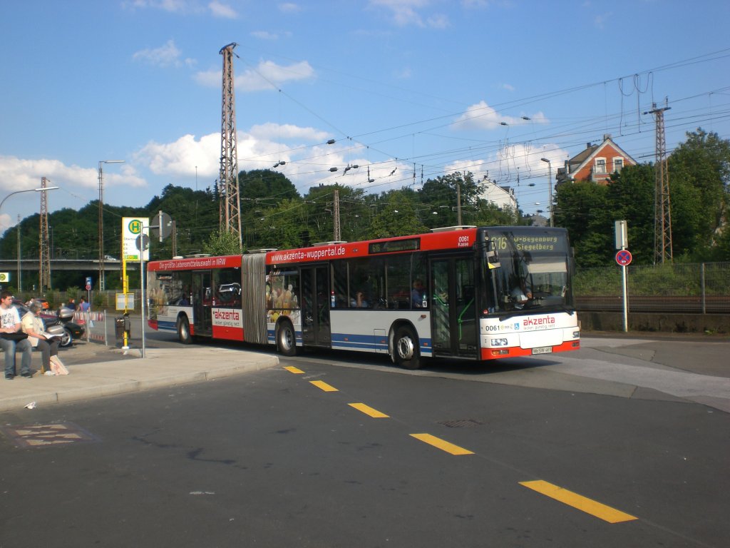 MAN Niederflurbus 2. Generation auf der Linie 616 nach Beyenburg Siegelberg am S-Bahnhof Wuppertal Oberbarmen.(3.7.2012)
 
