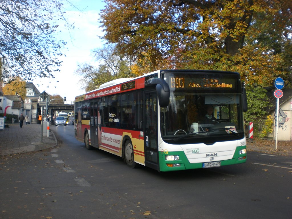 MAN Niederflurbus 3. Generation (Lions City /T) auf der Linie 893 nach Bernau am S-Bahnhof Buch.