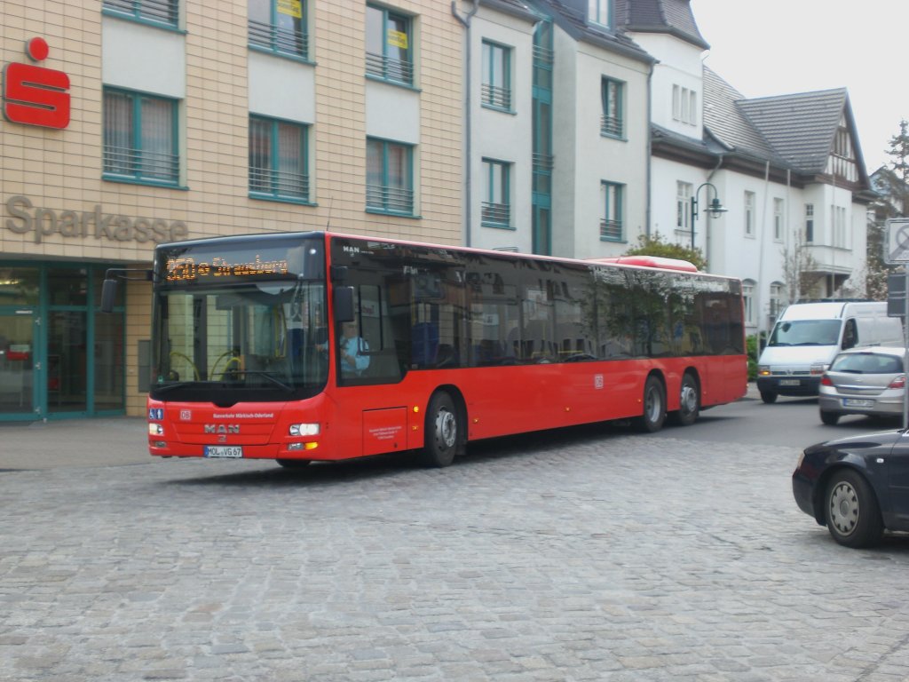 MAN Niederflurbus 3. Generation (Lions City /T) auf der Linie 950 nach S-Bahnhof Strausberg an der Haltestelle Rdersdorf Marktplatz.
