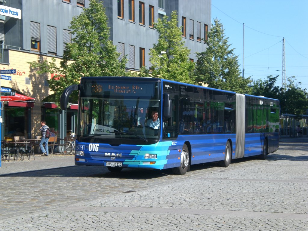 MAN Niederflurbus 3. Generation (Lions City) auf der Linie 136 nach Spandau Gatower Strae/Heerstrae am S-Bahnhof Hennigsdorf.