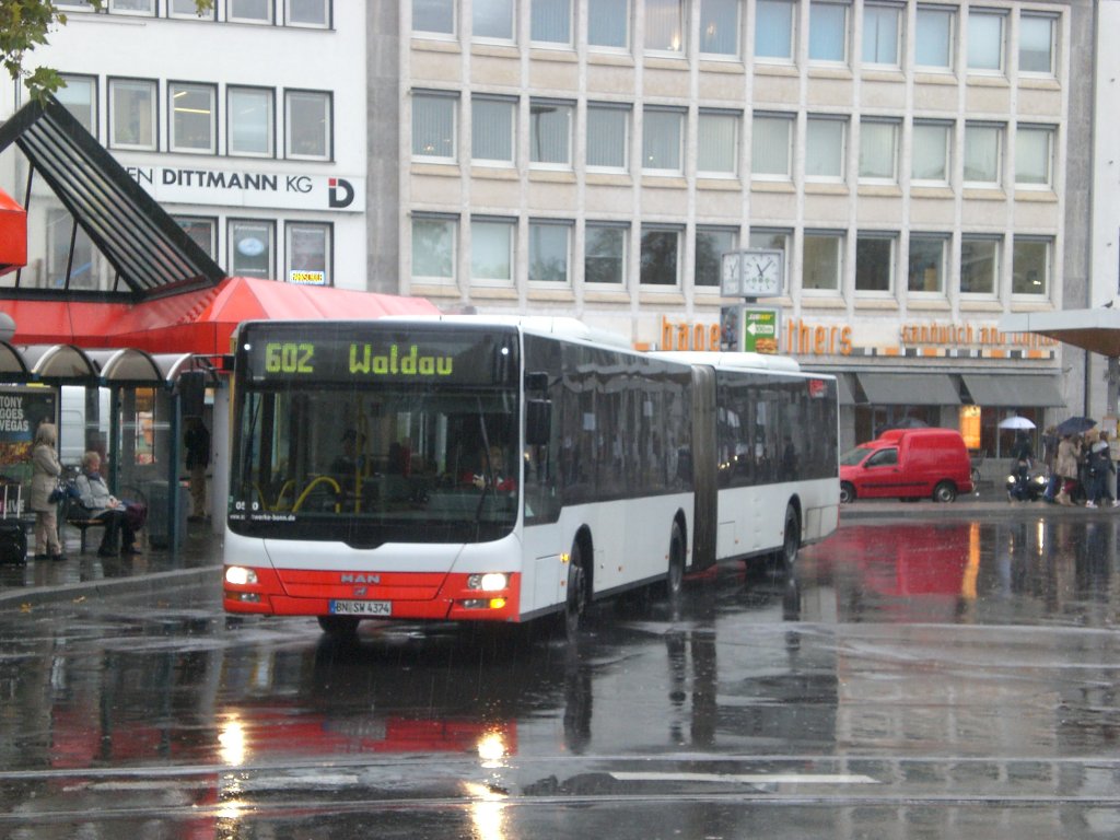 MAN Niederflurbus 3. Generation (Lion's City) auf der Linie 602 nach Bonn Waldau am Hauptbahnhof Bonn.(4.10.2012) 