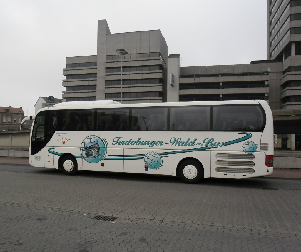 MAN Reisebus/ZOB Hannover, am 07.11.2011.