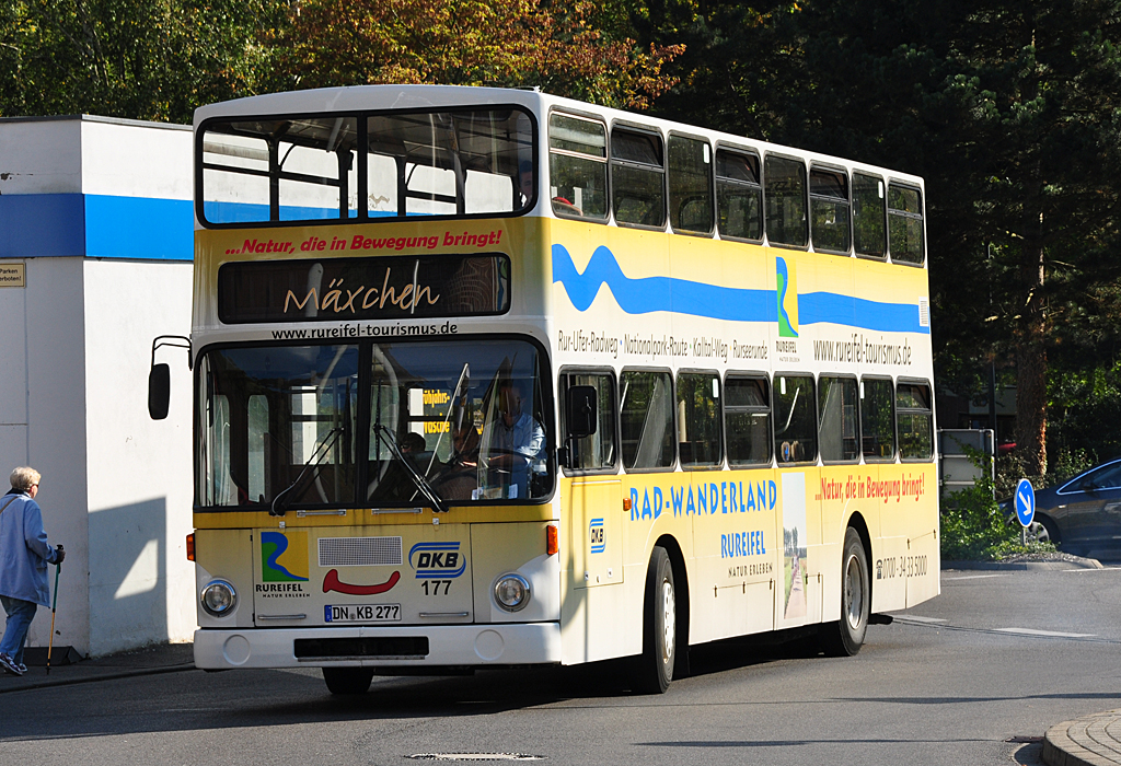 MAN SD 200, Doppeldecker der DKB (Drener Kreisbahn) am Bf in Heimbach - 24.09.2011