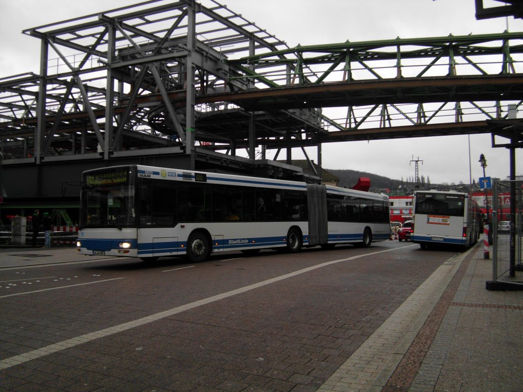 MAN Standardlinienbus 2. Generation auf der Linie 608 nach Wuppertal-Langerfeld Dieselstrae,Schleife am S-Bahnhof Wuppertal-Oberbarmen.(5.2.2013) 