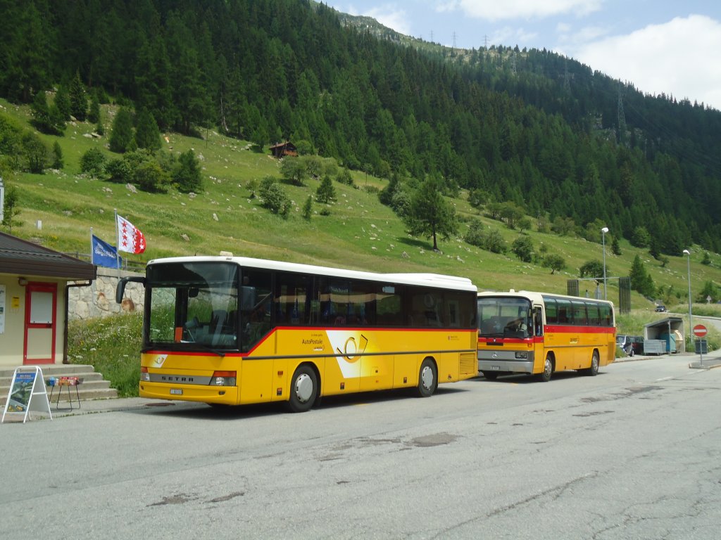 Marchetti, Airolo - Nr. 5/TI 303'333 - Setra am 1. Juli 2012 beim Bahnhof Oberwald