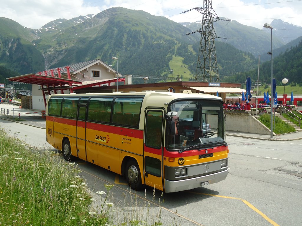 Mattli, Wassen - UR 9107 - Mercedes O 303 am 1. Juli 2012 beim Bahnhof Oberwald