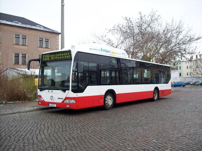 MB Citaro mit Erdgasantrieb in Zwickau, Zentralhaltestelle (Nov 2009)