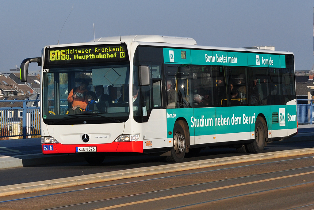 MB Citaro O 530, K-BN 376 RBR, auf der Kennedybrcke zwischen Bonn und Beuel - 14.11.2012